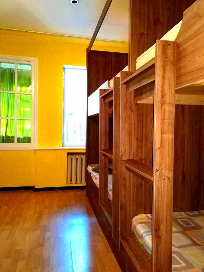 Apelsin Hostel Alma-Ata Exteriör bild